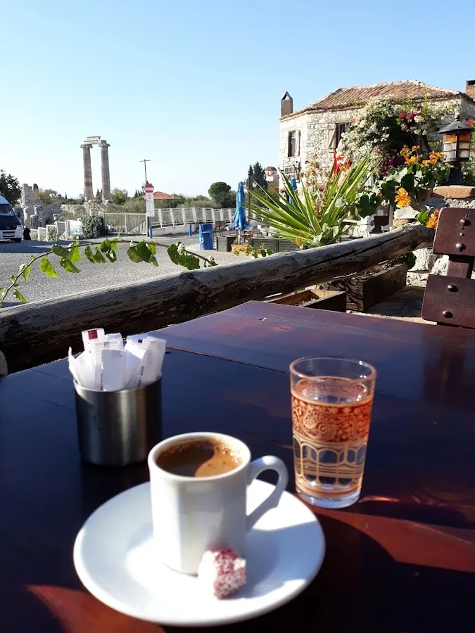 Oriste Restaurant — Fotoğraf 3