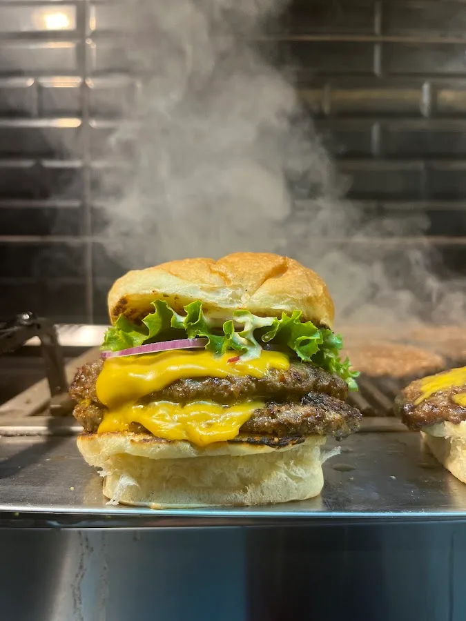 KÖZMOPOLİT BURGER — Fotoğraf 2