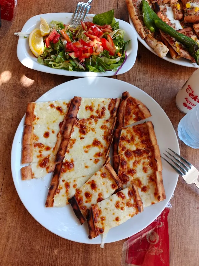 Özenen Pide Konacık (Meşhur Nazilli Pidecisi) — Fotoğraf 3