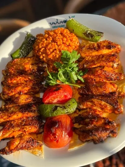 Hünkar İskender & Kebap Lahmacun — Fotoğraf 9