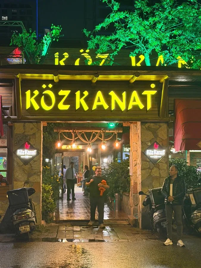 Köz Kanat Restaurant — Fotoğraf 1