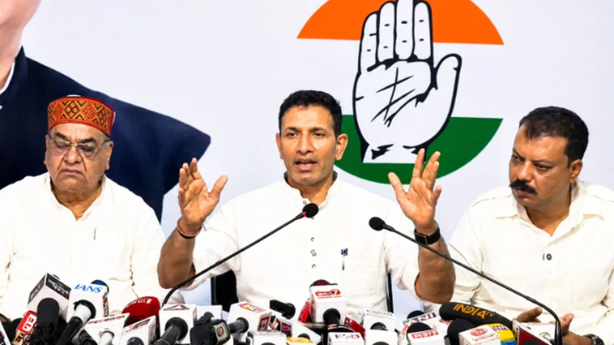 Congress leaders addressing press conference on Madhya Pradesh Ujjain land purchase controversy