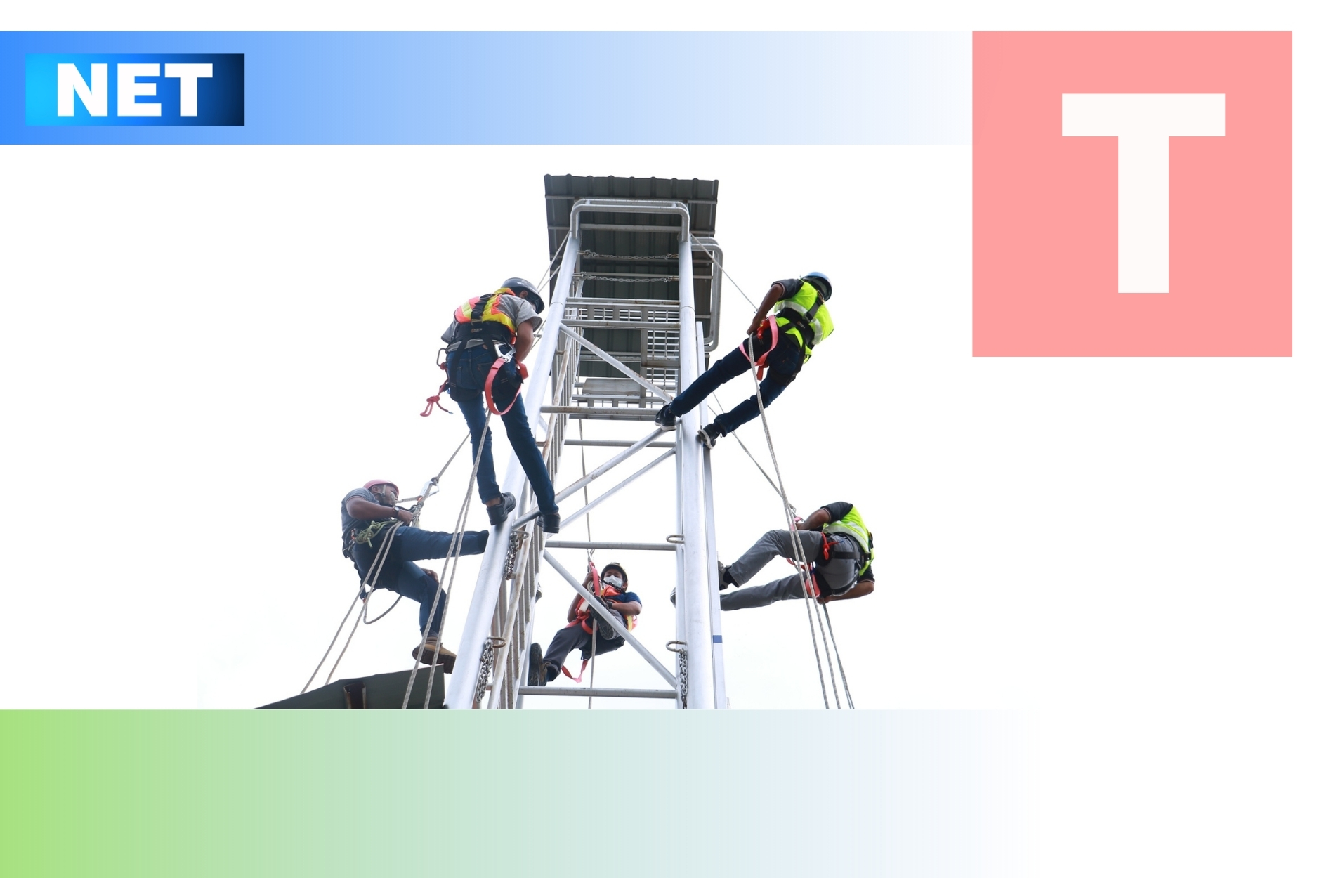 ความปลอดภัยในการทำงานบนที่สูงเสาส่งสัญญาณของผู้รับเหมา  T - AIS