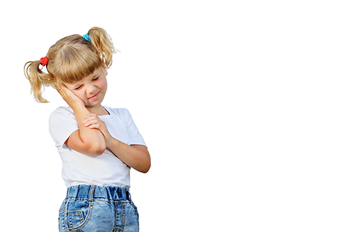 a kid with pain in the ear from external ear infection