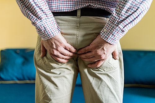 piles pain in men