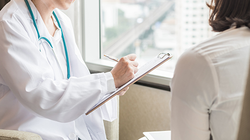 woman at gynecologist