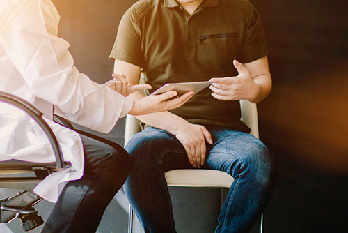 pain in testicle causes