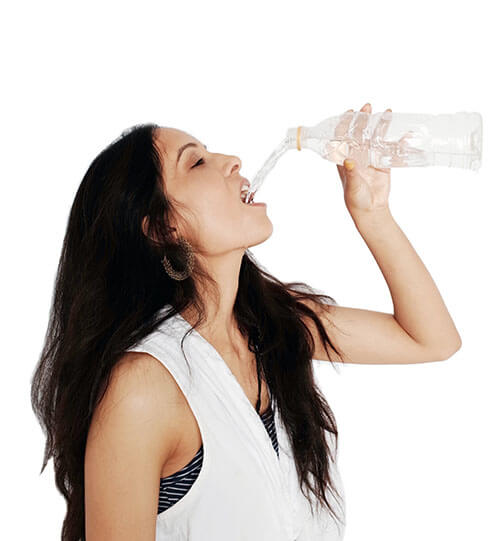 portraying a girl drinking water
