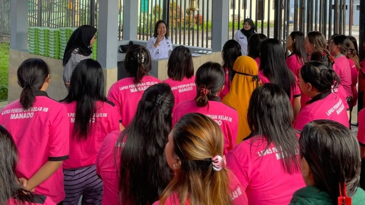 Lapas Perempuan Manado Bagikan Tempat Makan Baru Bagi Warga Binaan