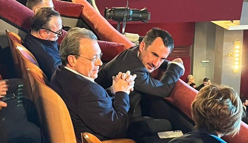 Στον εξώστη οι σύντροφοι…