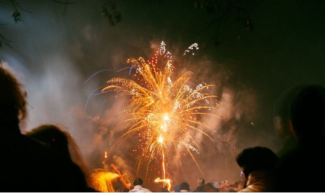 What other harmful effects do firecrackers have?