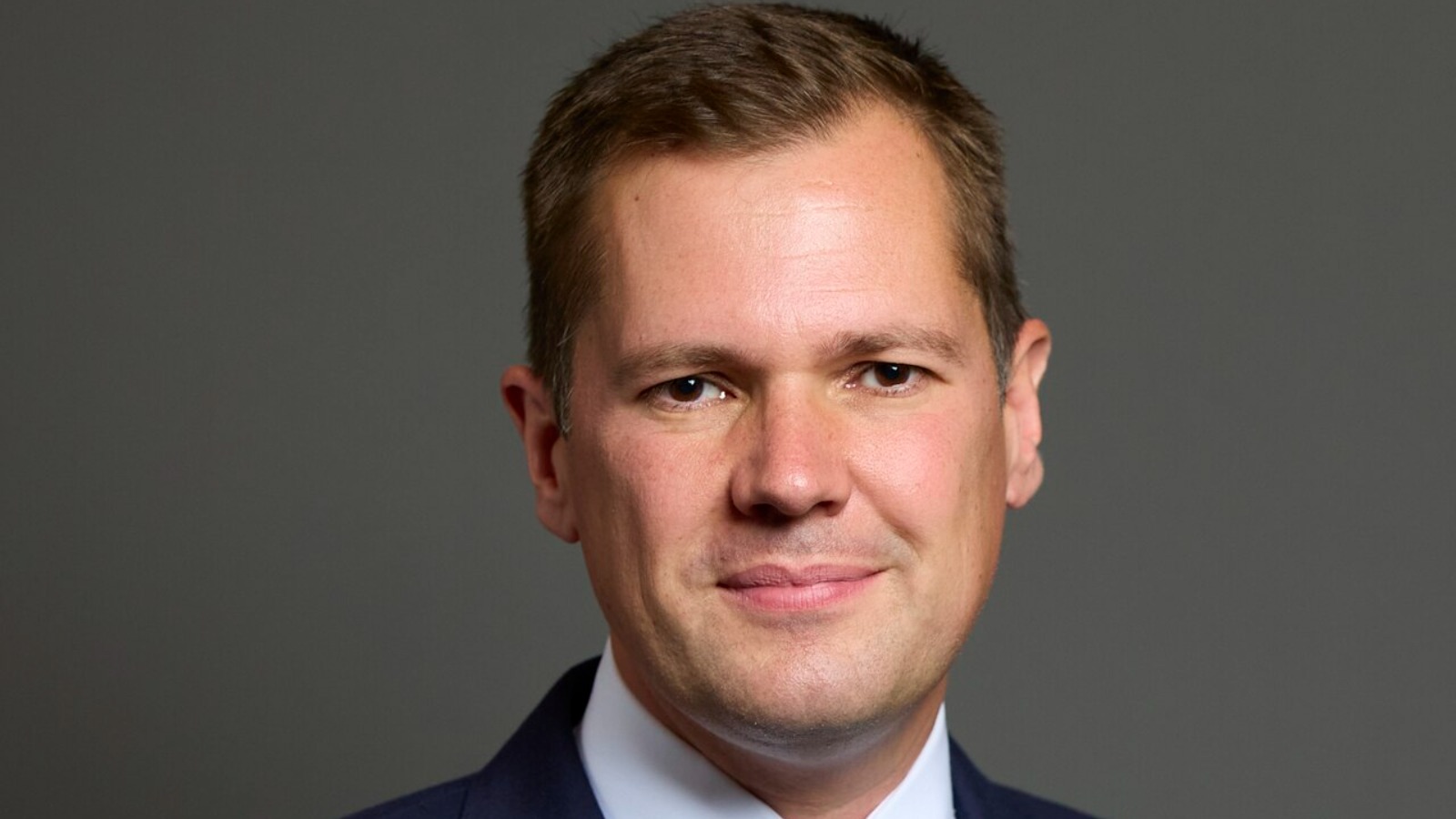 Reform UK suggests £30 tax cut for HMRC phone waits over 30 minutes