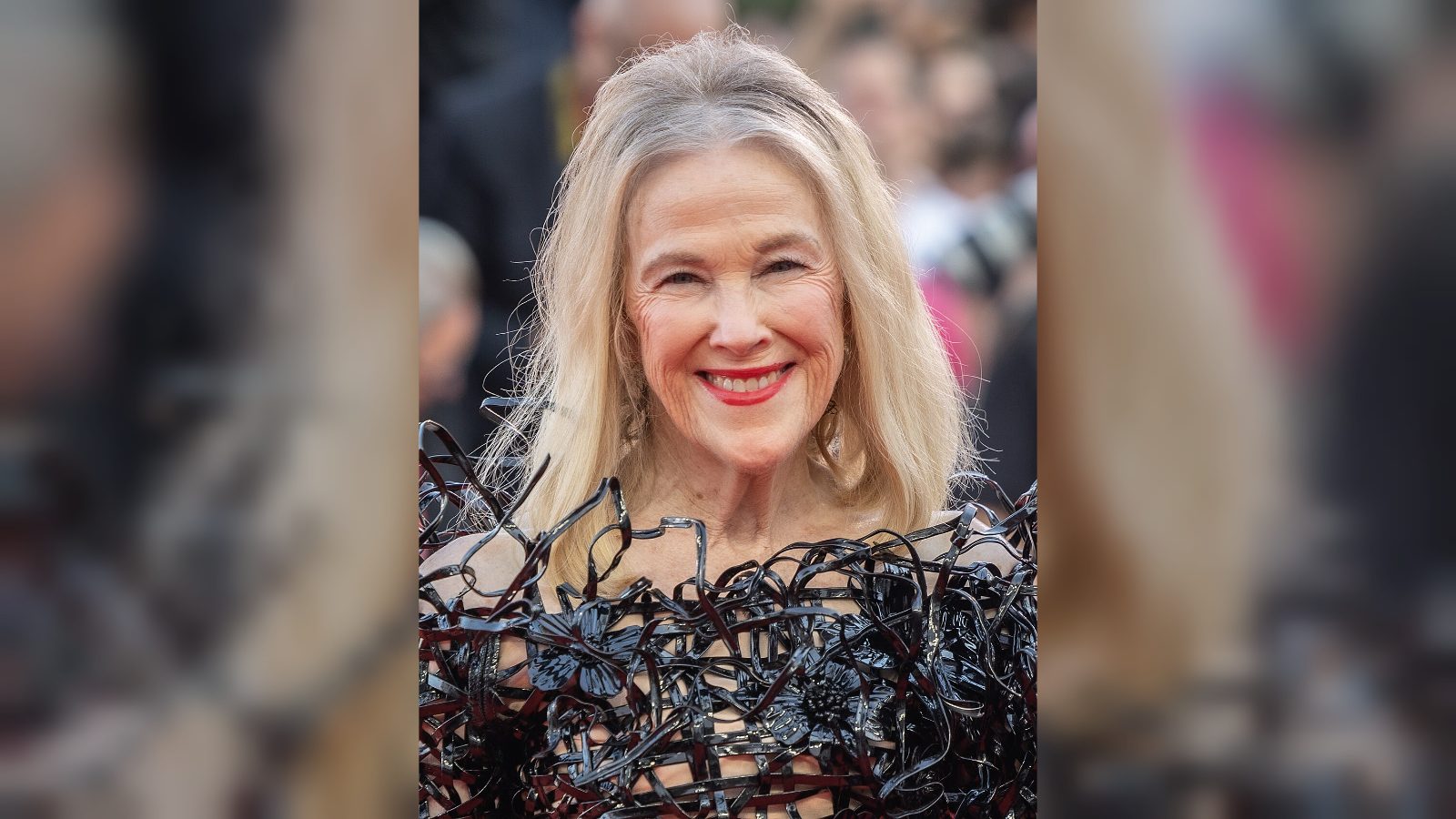Catherine O'Hara honoured by co-stars at Emmy Awards