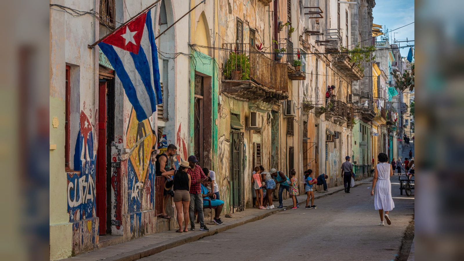 Cuba introduces free-market reforms as cash shortages worsen
