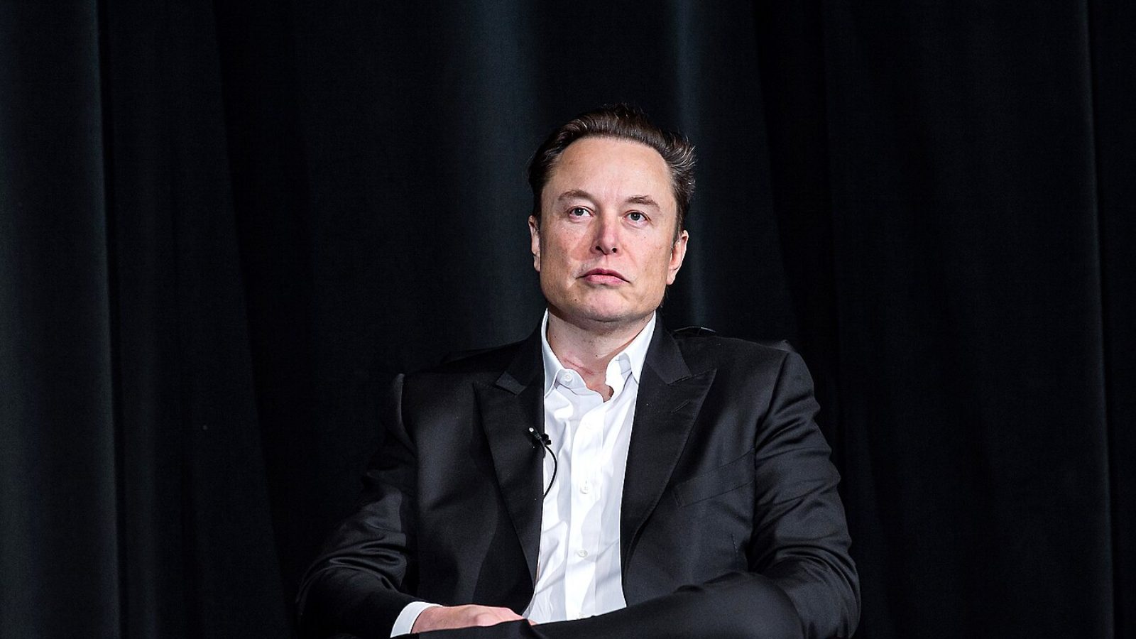 Musk says Neuralink product lets users control computers with thoughts.