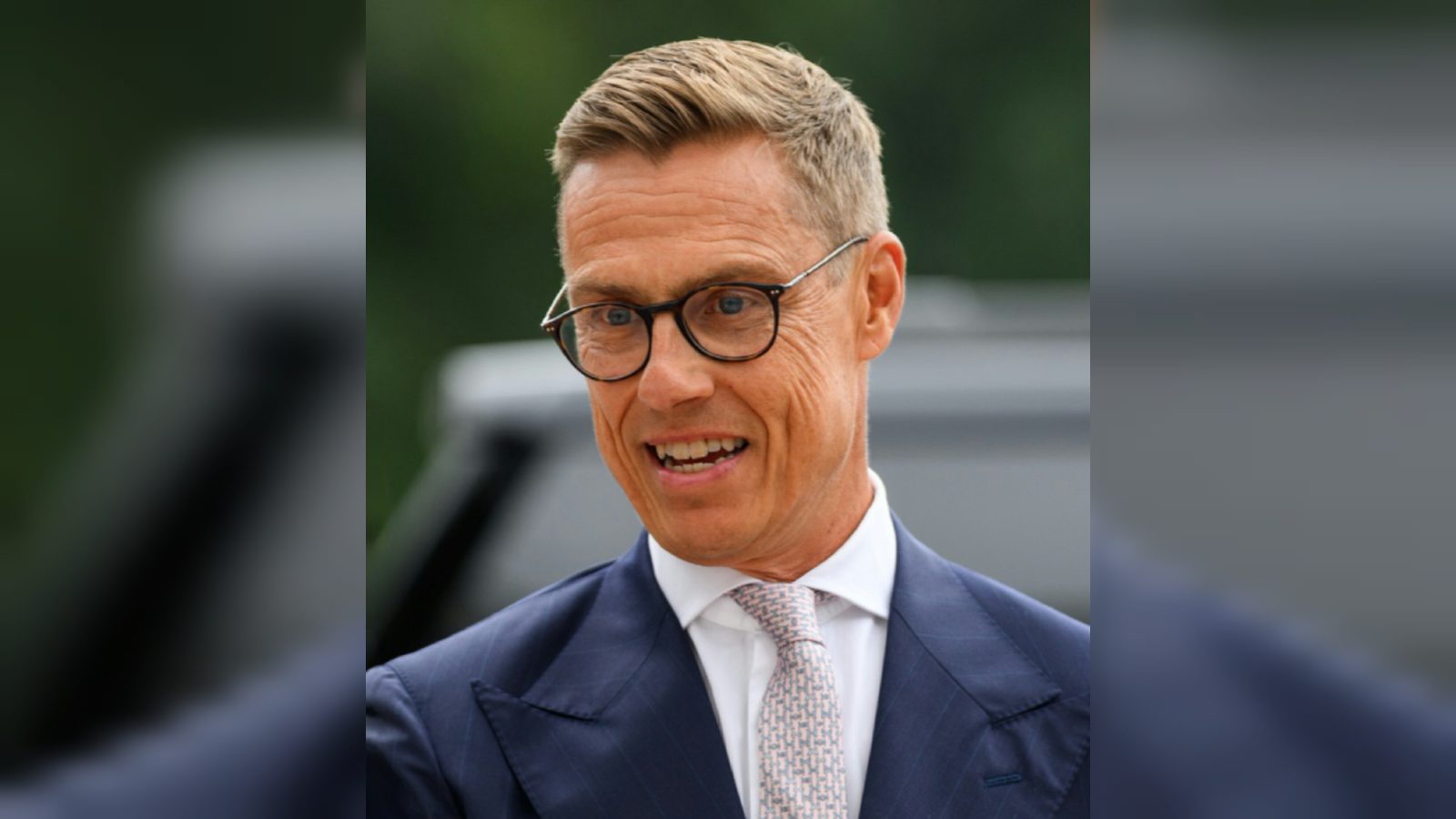 Finland's President Stubb asks Elon Musk to extend Starlink for Ukraine's defence