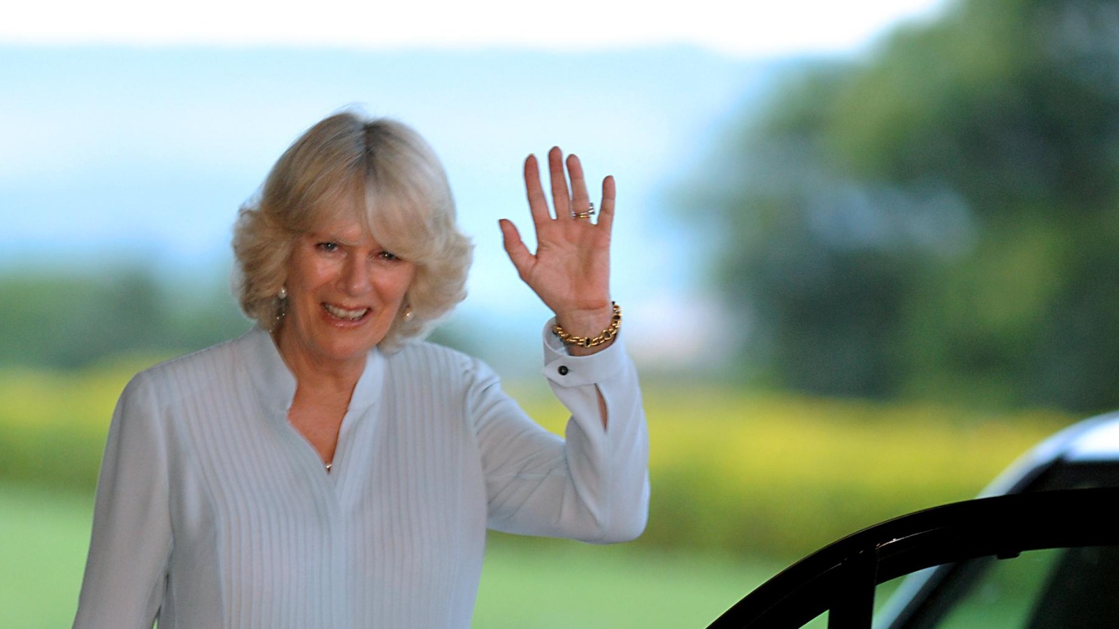 Queen Camilla gives books to children for her 79th birthday