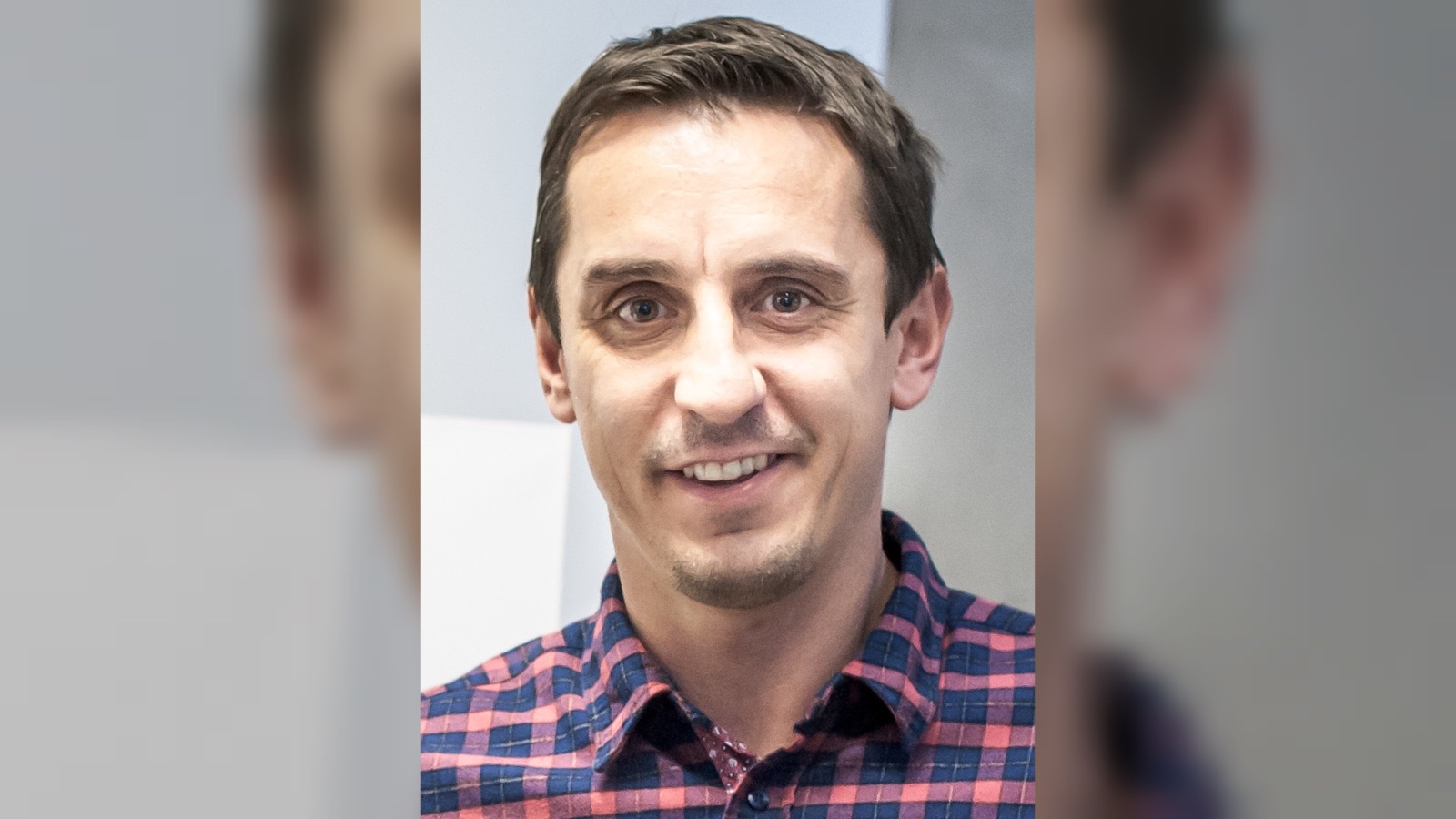 Gary Neville urges Michael Carrick to end his defence of Man Utd players