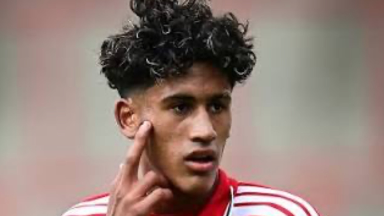 Teenage Man Utd star wants to leave, with PSG and Real Madrid keen
