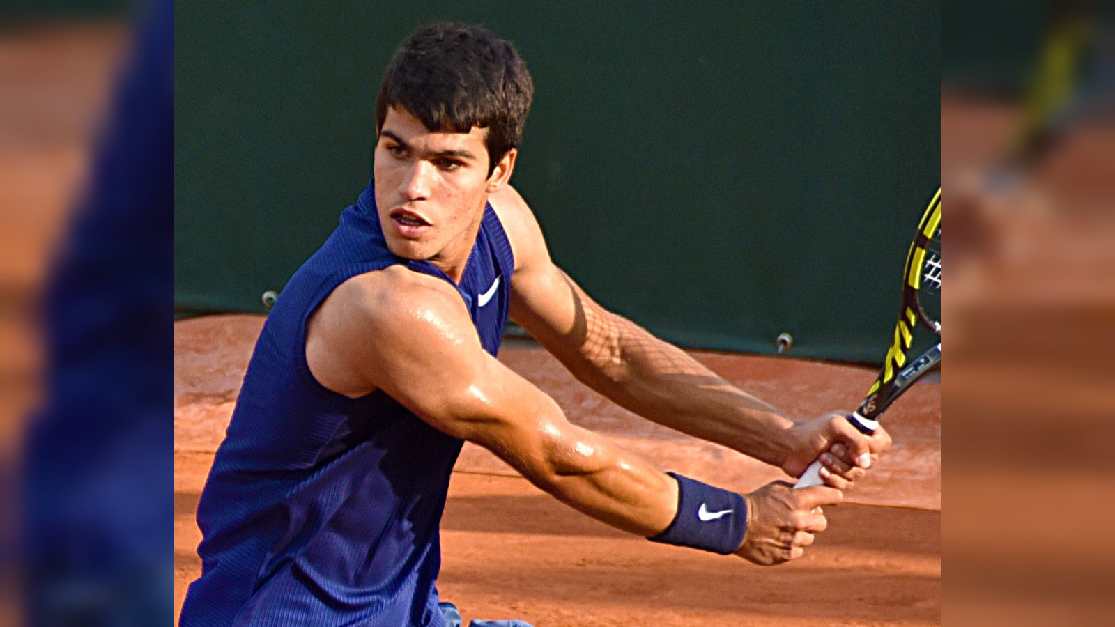 Alcaraz Survives 16-Point Meltdown to Storm Into Tokyo Final