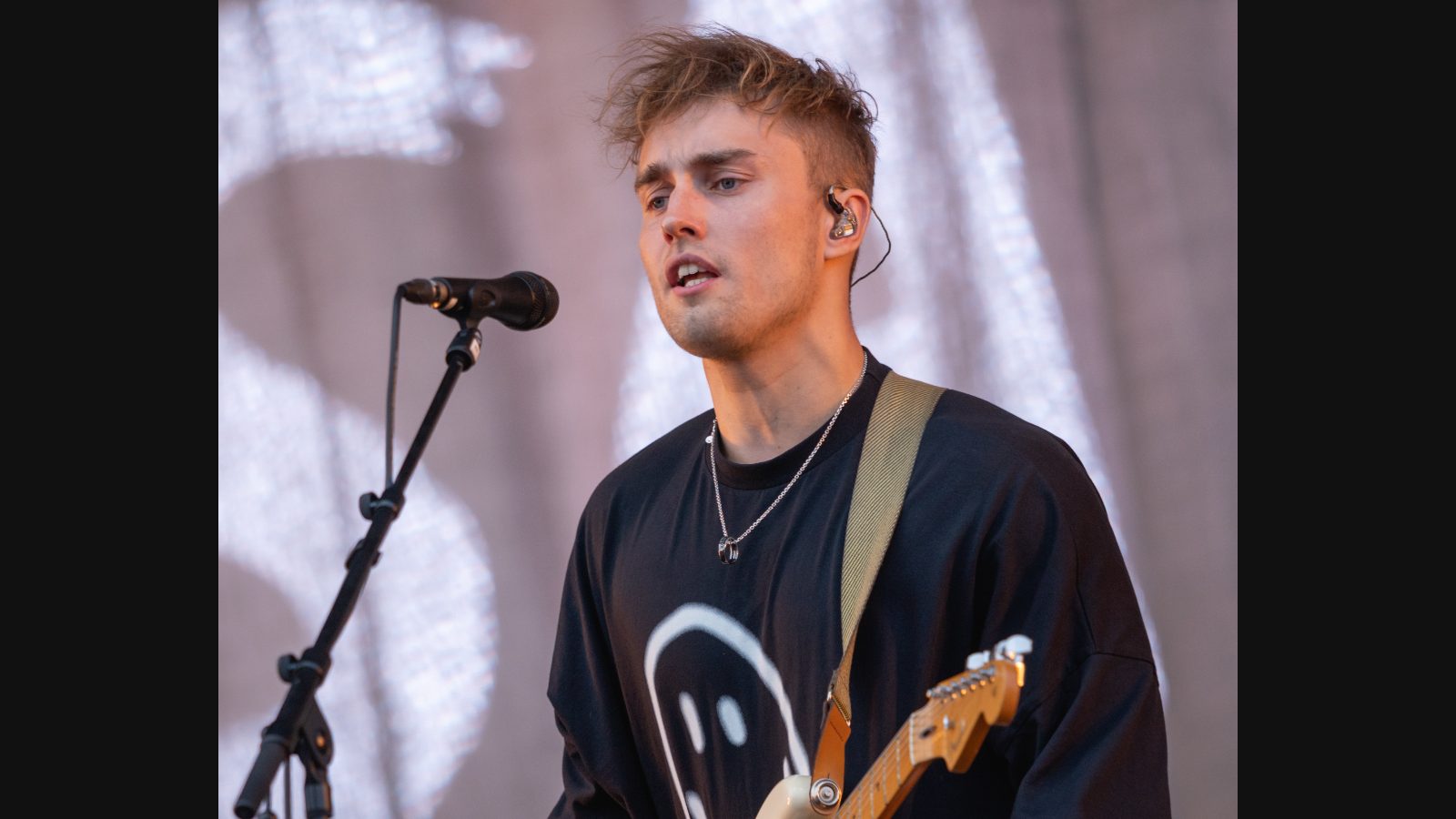 Sam Fender Promises to Cut His Tour Ticket Prices