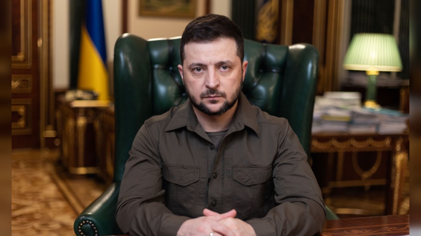 Zelensky warns airlines that Russian airspace is now fully dangerous