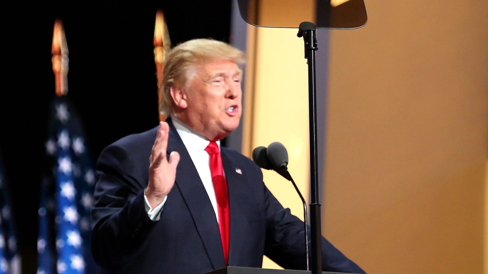 Trump plans US "AI Force" and tsar, ignoring safety warnings