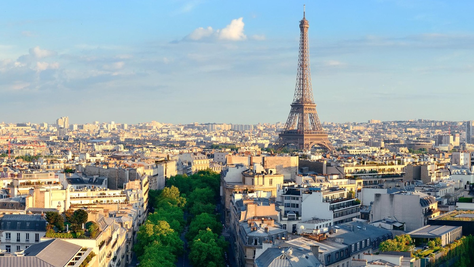 France bans social media for under-15s from September