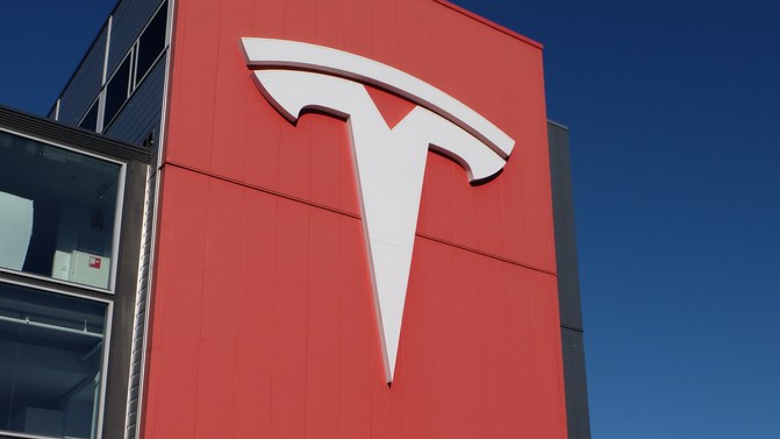 Tesla wins UK Supreme Court fight over 5G car patent prices