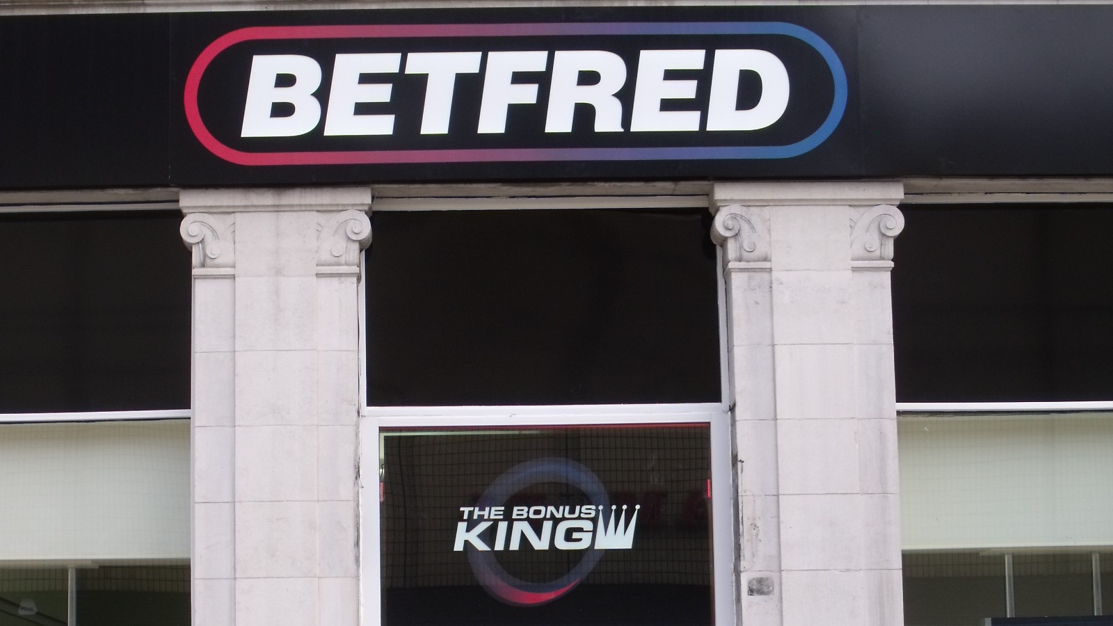 Betfred closes 132 shops and cuts 600 jobs after gambling tax increases