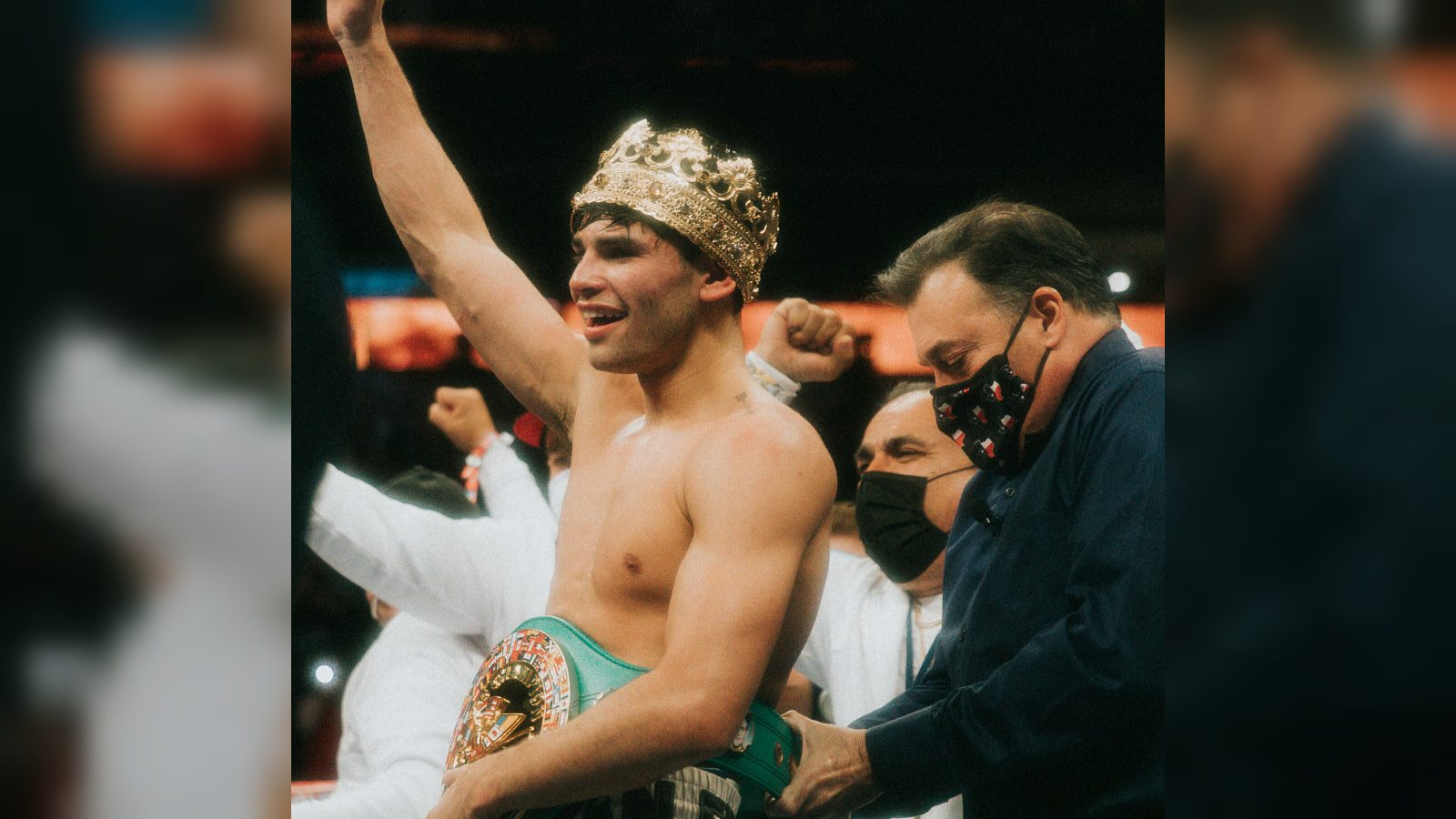 Ryan Garcia retained his WBC welterweight title stopping Conor Benn in round 2