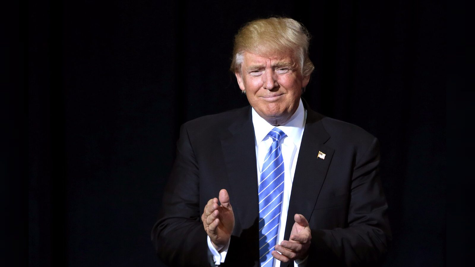 Trump wants to rename AI "super intelligence," but tech industry ignores it