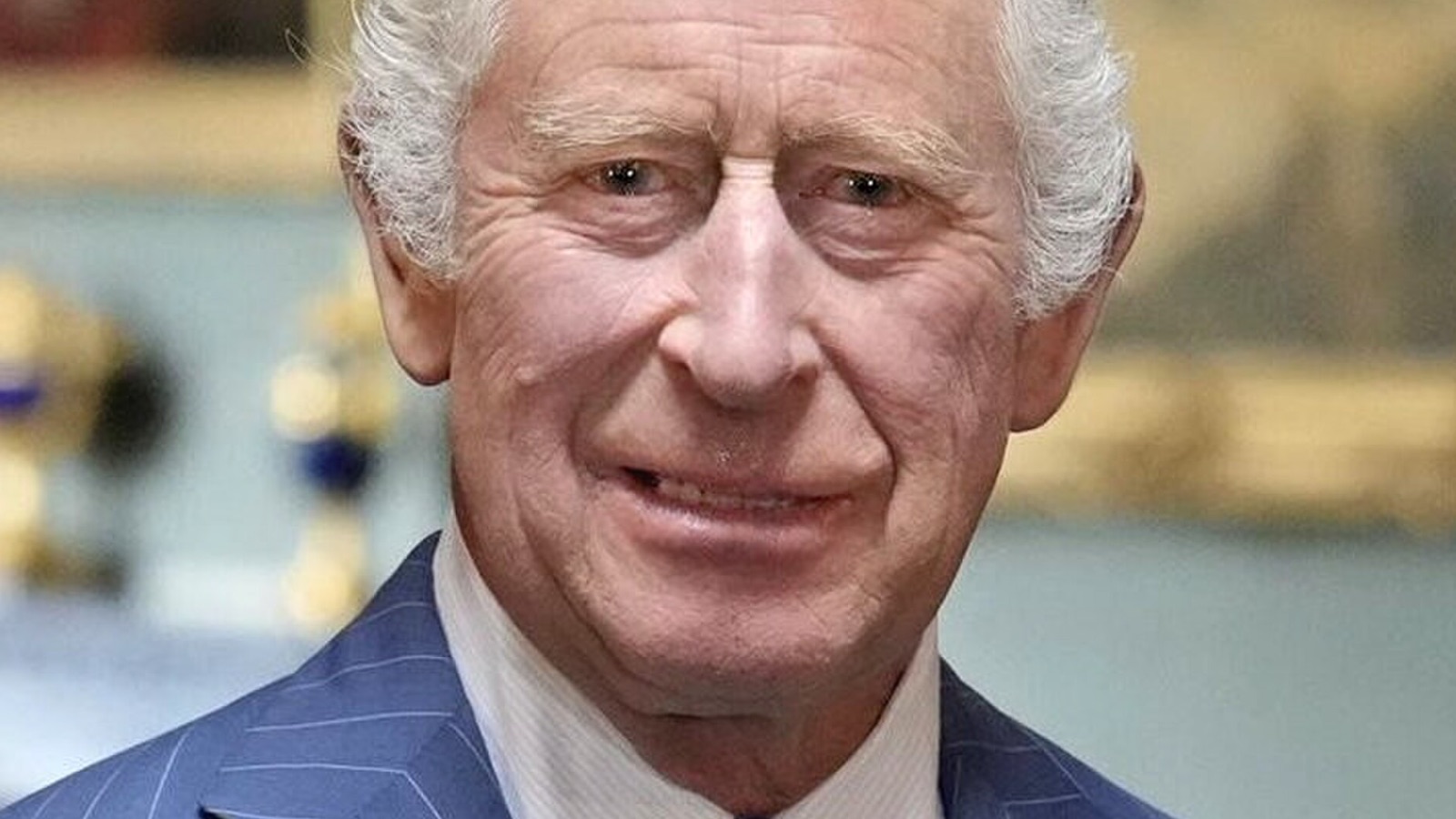 King Charles loves biographies and laughs loudly while reading