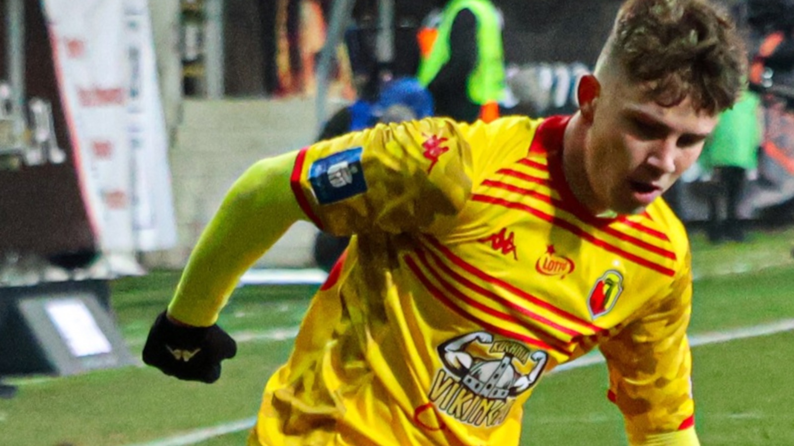 Liverpool monitors Porto's 18-year-old winger Oskar Pietuszewski who has a £51.2m clause