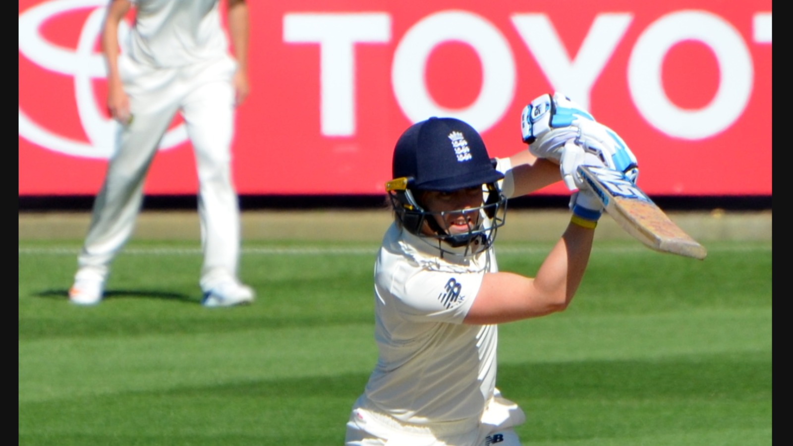 England cricket captain Heather Knight retires after 16 years