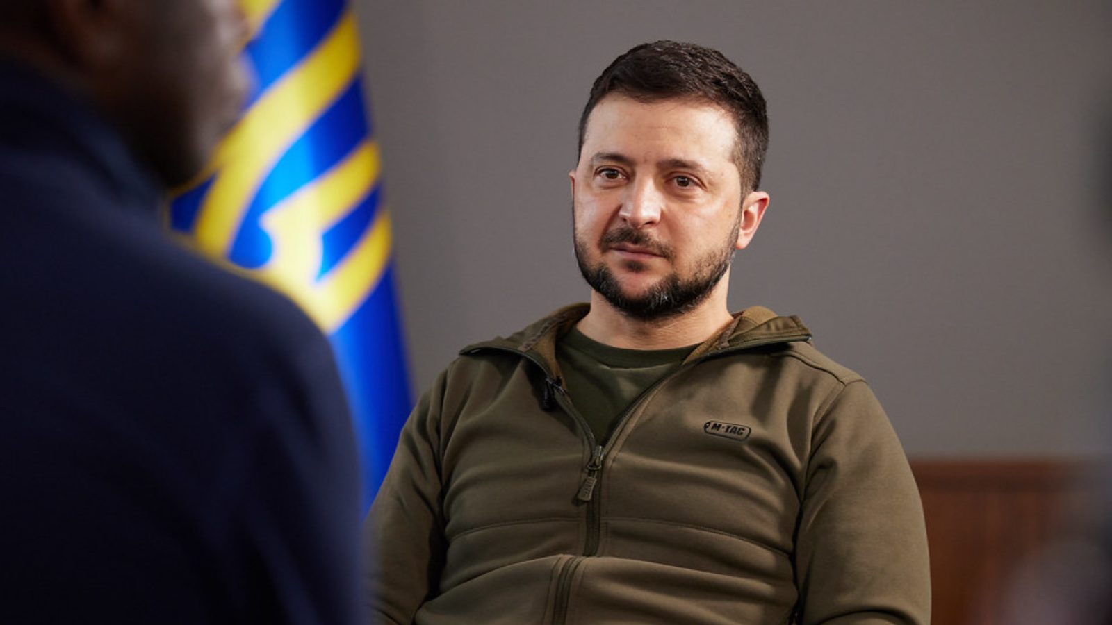 Zelensky warns Ukrainians to shelter as 3 Russian bombers take off