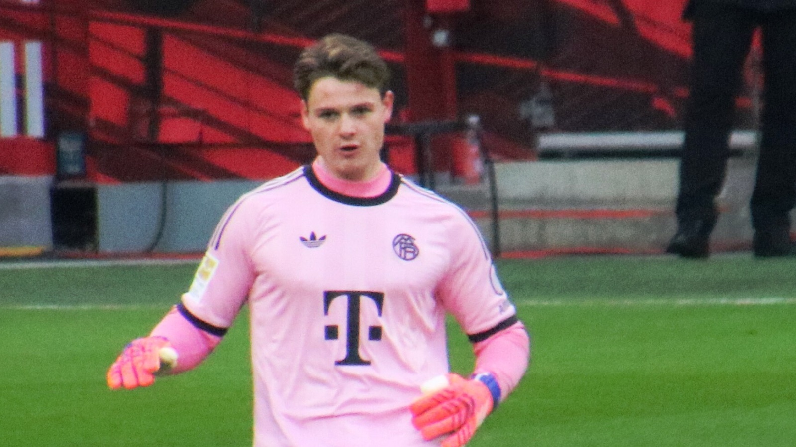 Sepp Maier warns Jonas Urbig needs more experience before national team hype