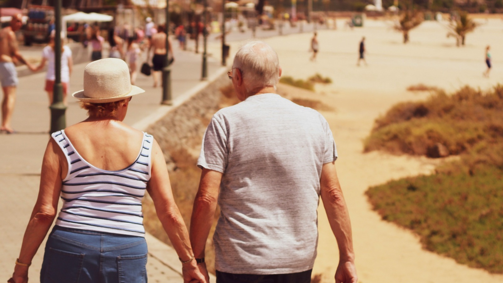 Geriatric doctors share 8 daily habits for living longer and healthier