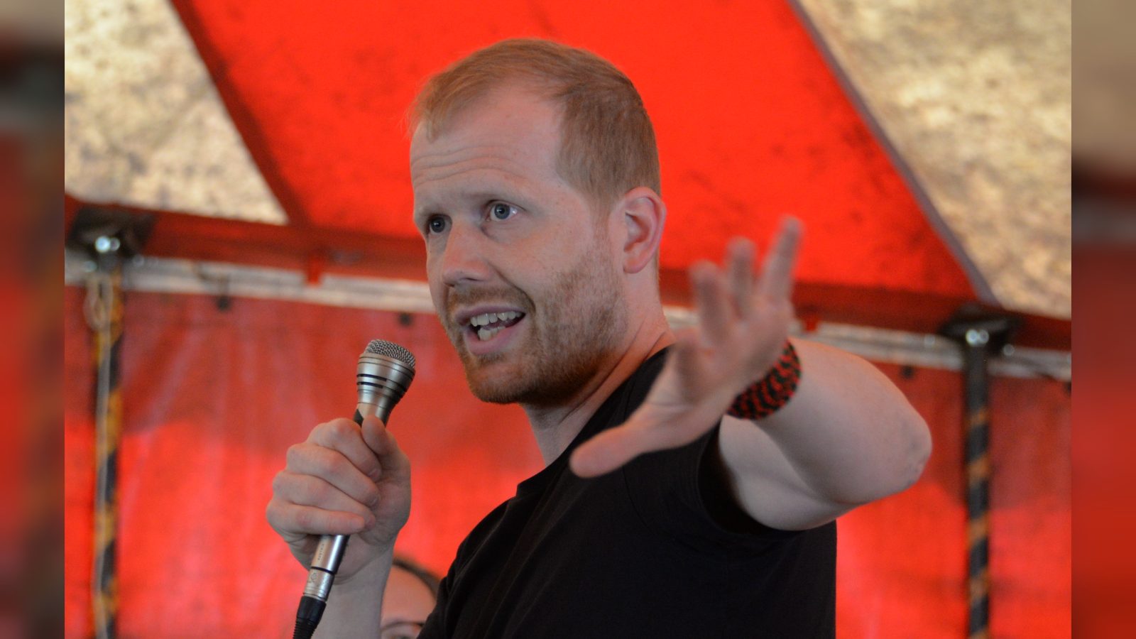 Swedish climate author denied entry to UK.