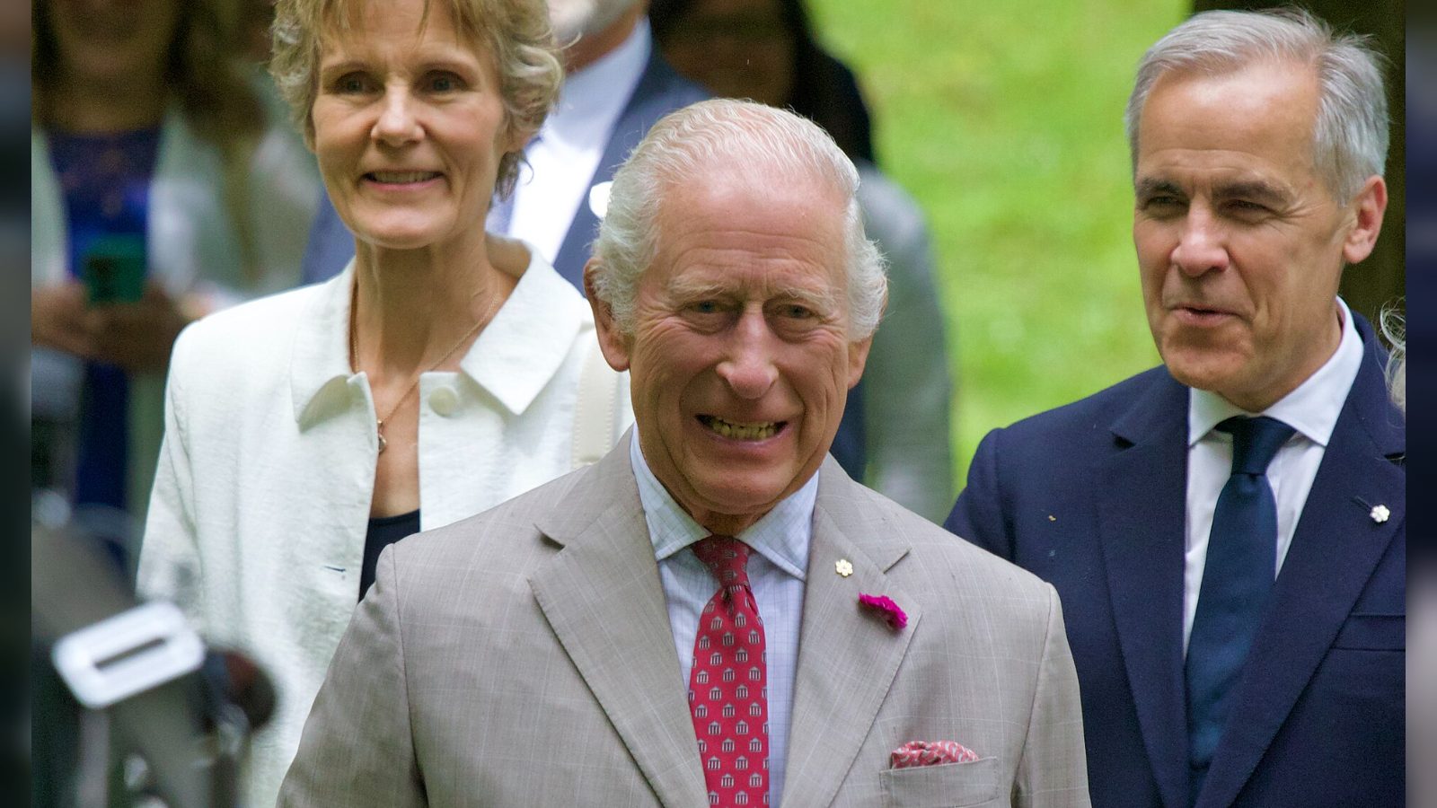 King tells Oman's Sultan he is proud of William