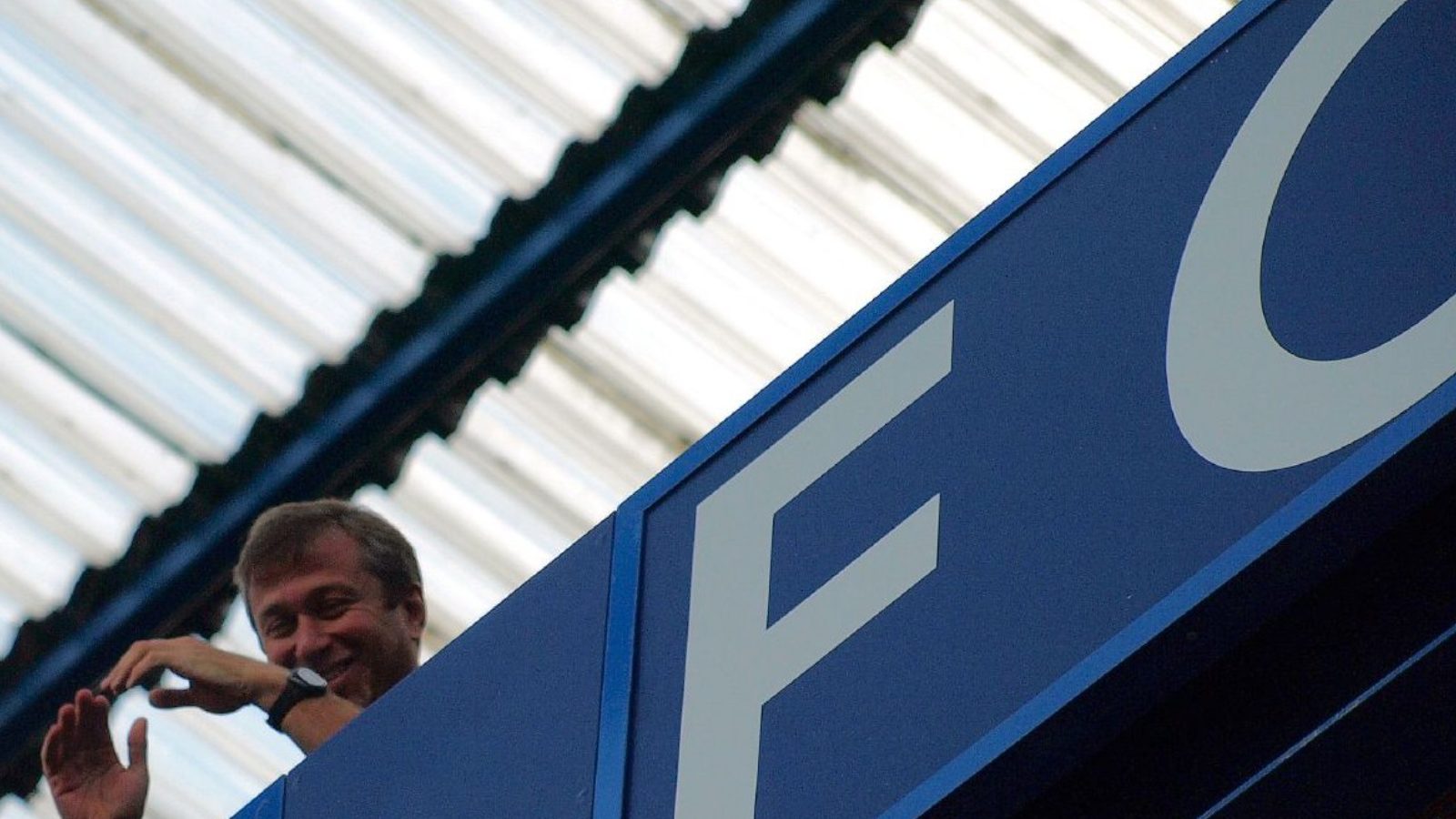 Ex-Chelsea Owner Abramovich Investigated by Cyprus Police