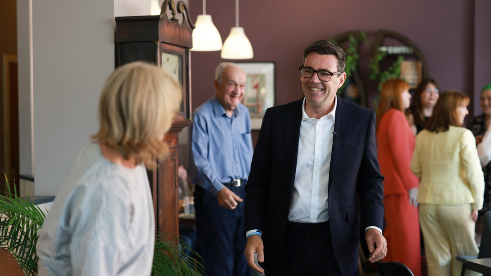 Prime Minister Andy Burnham visits Devon to hear from small businesses