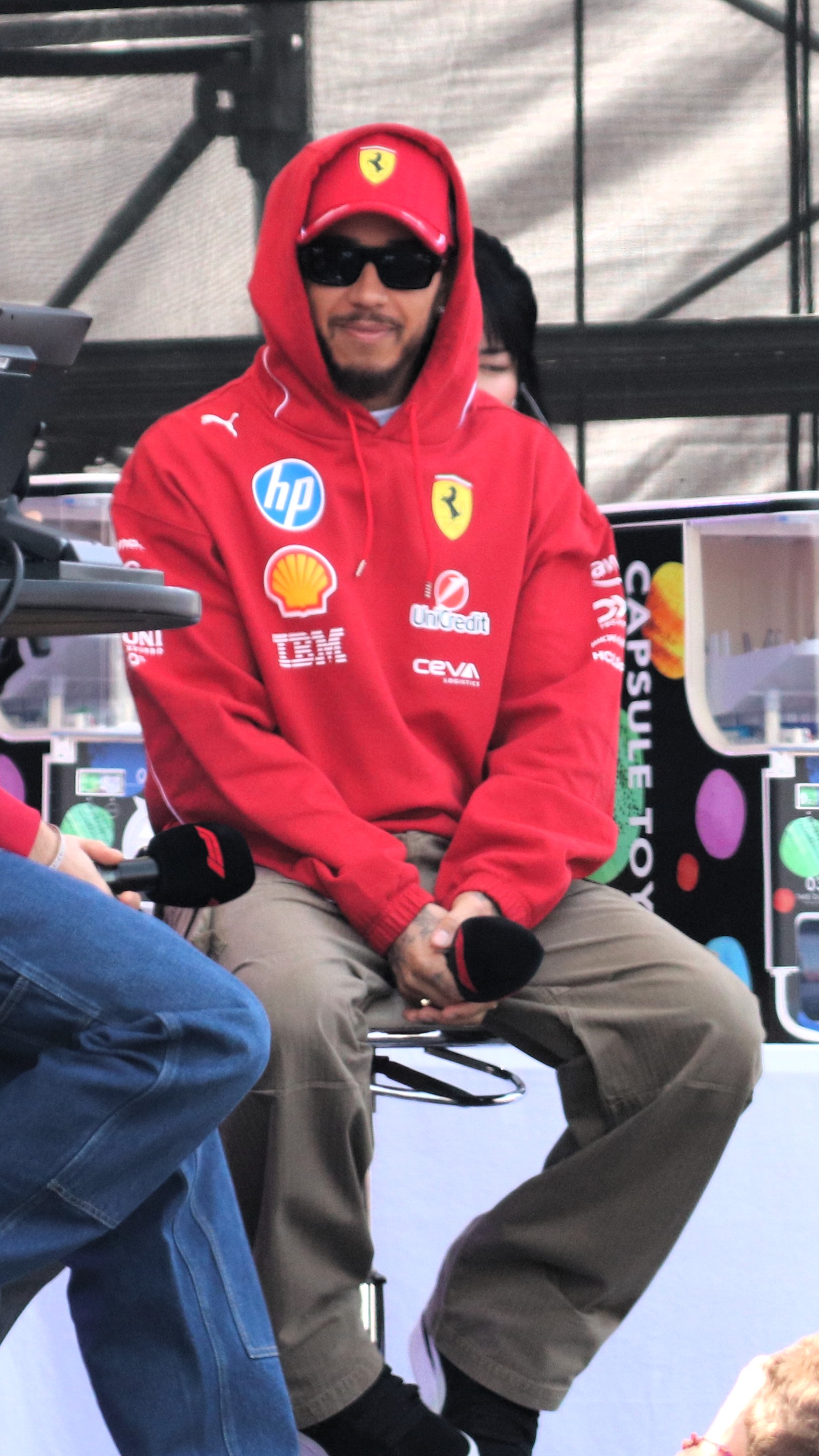 Hamilton wins first Ferrari race in Barcelona