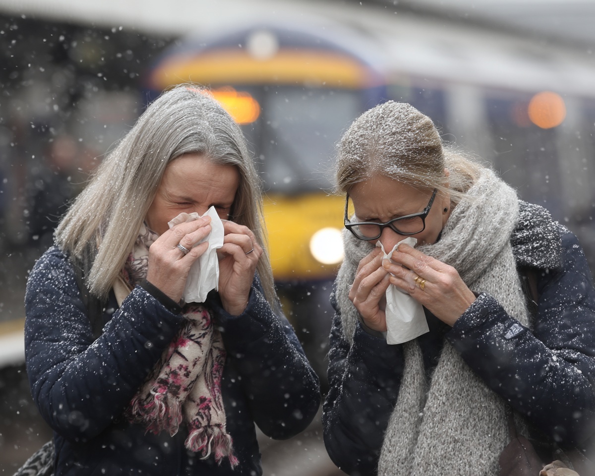 UK Winter Flu Season Arrives Five Weeks Early, Officials Urge Vaccination