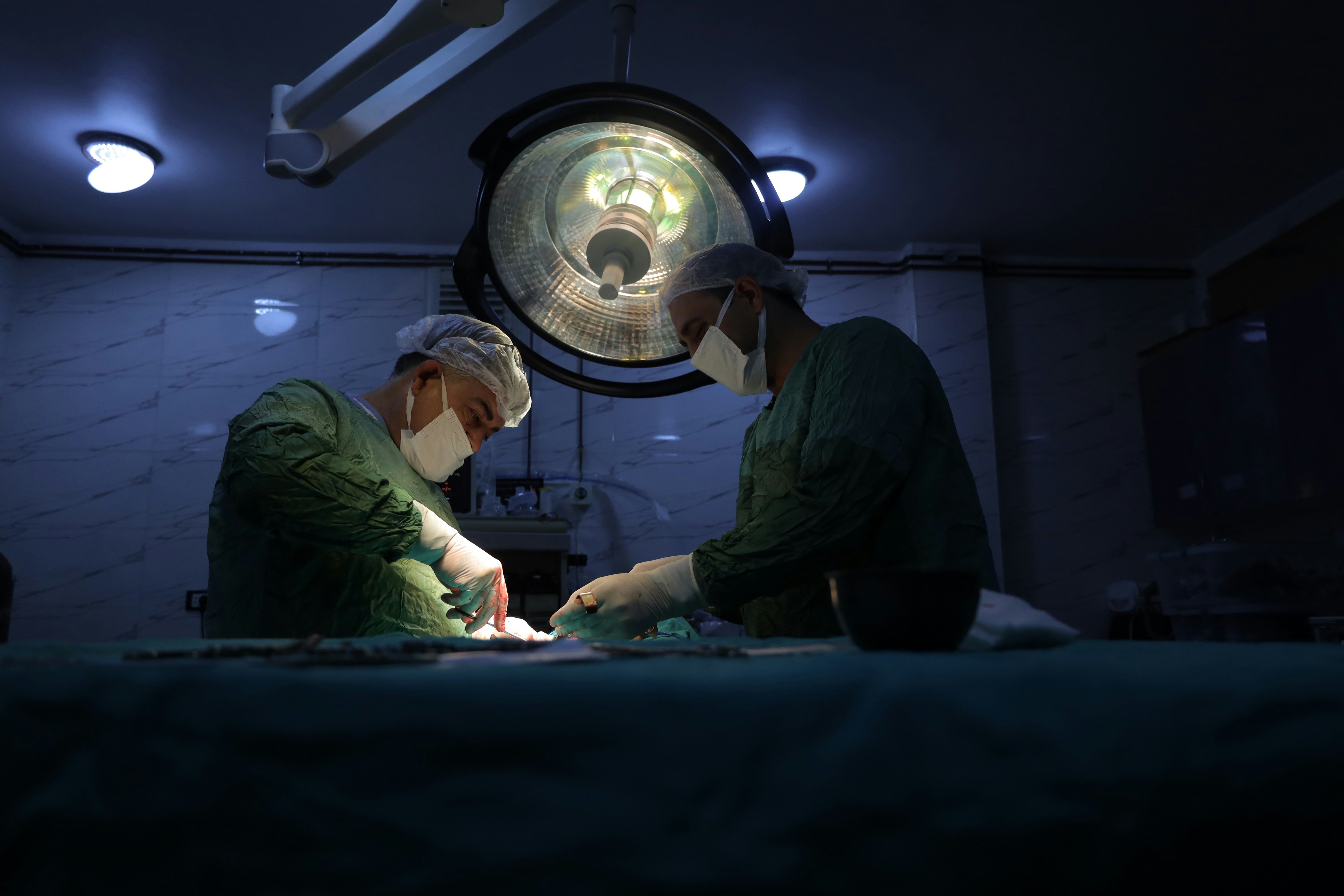 Doctors perform stroke surgery from thousands of miles away