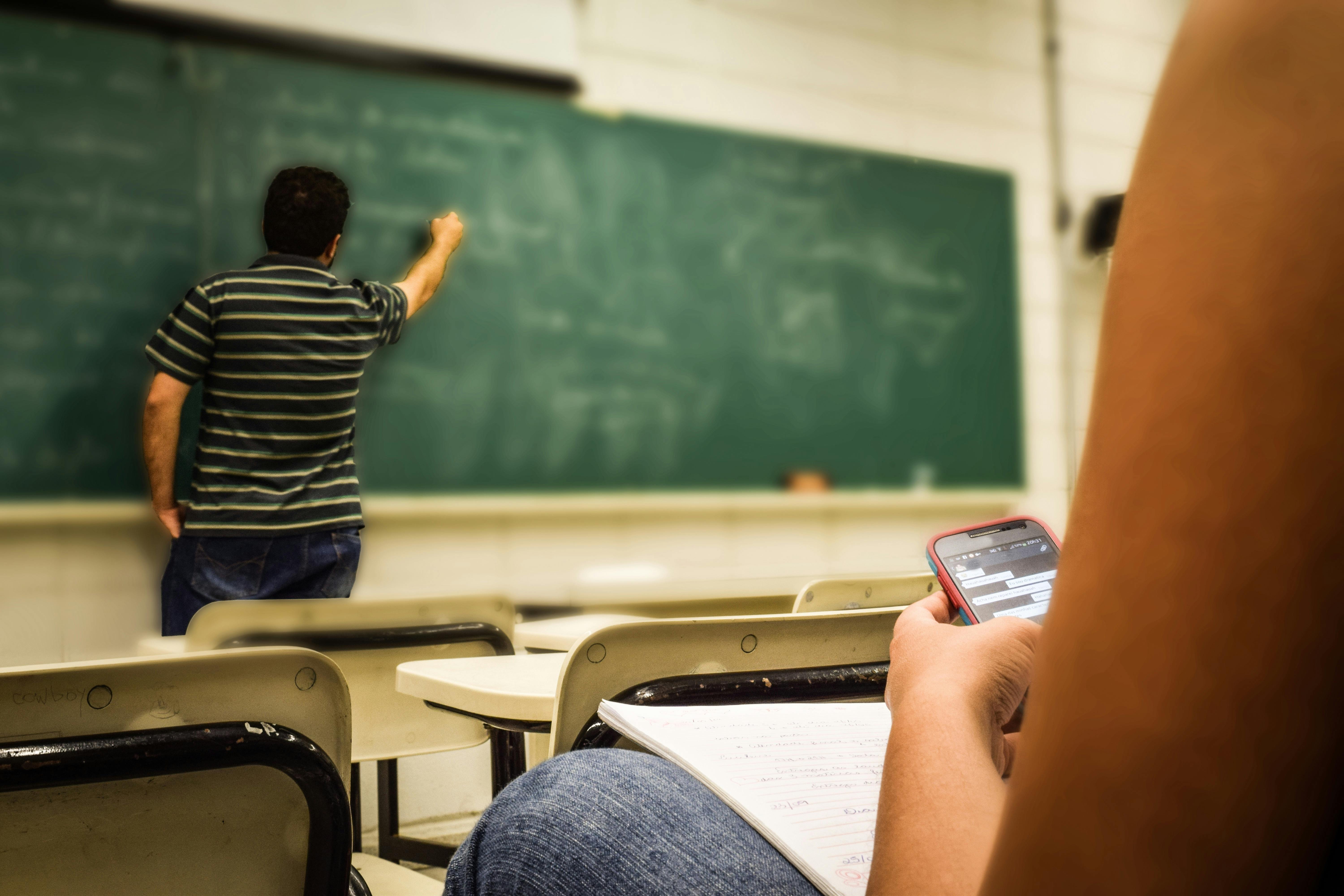 UK government changes school curriculum from 2028