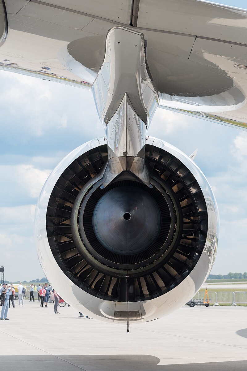 Government and Rolls-Royce Agree £2.5bn Jet Engine Deal