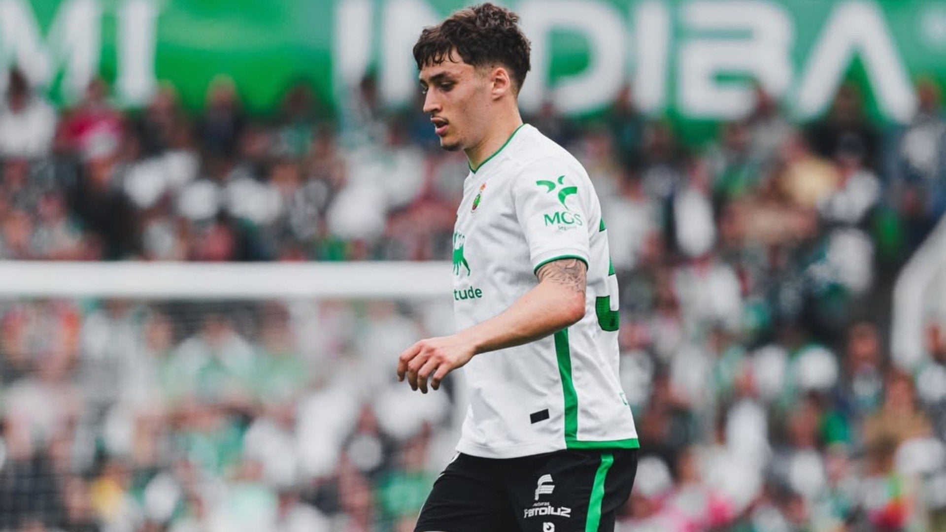 Barcelona only willing to pay up to €6 million for Spanish left-back with €16 million release clause