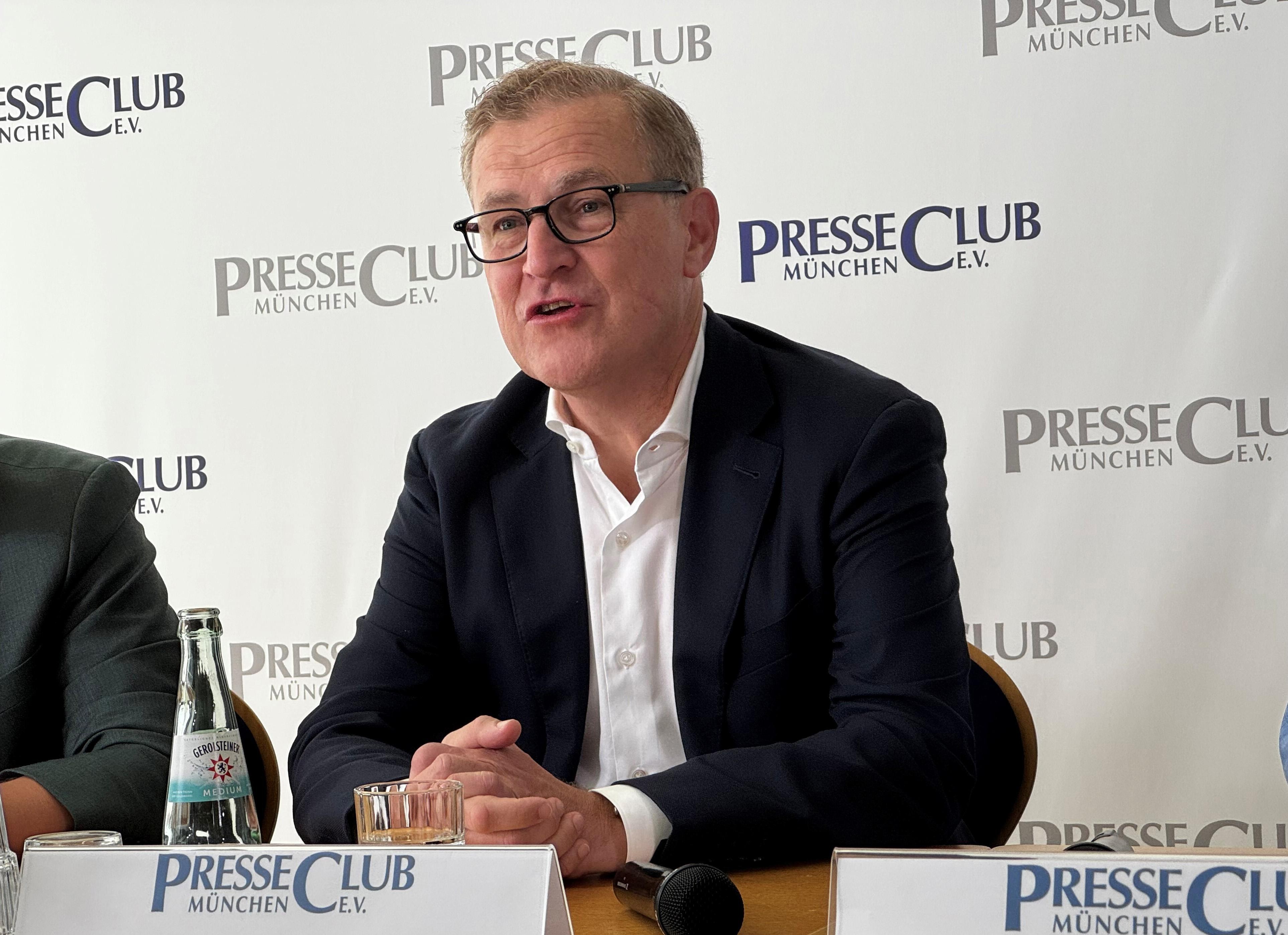 Bayern Munich shuts the door on financial assistance for 1860 Munich