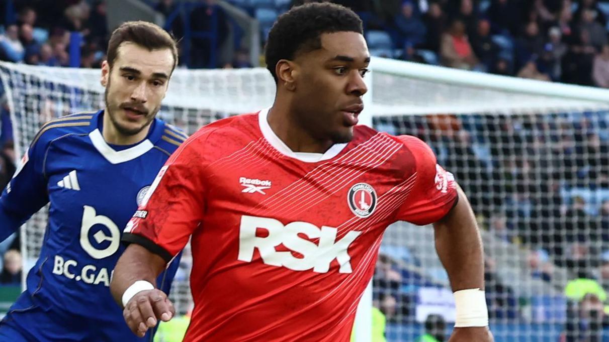 Blackburn sign Stockport winger Fevrier